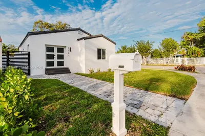 2101 SW 16th Ter 1