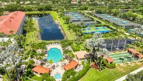 Moving to Boynton Beach: Pros, Cons, Cost of Living & Real Estate Guide