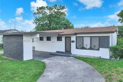 3810 NW 6th St 1