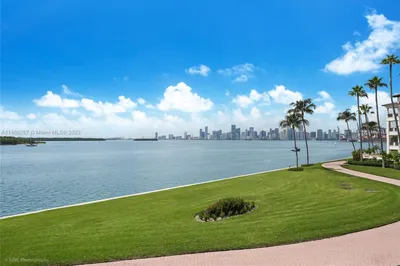 4822 Fisher Island Dr #4822 1