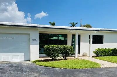 1985 Windward Dr 1