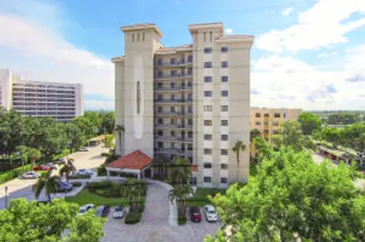 370 Golfview Road #202 1