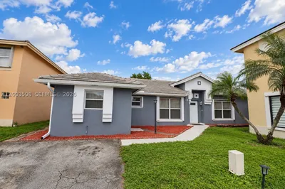 18825 NW 52nd Ct 1