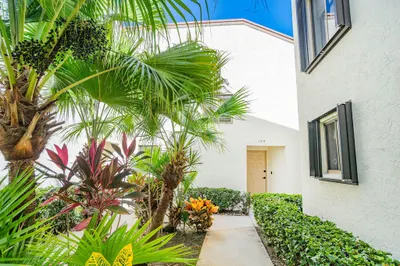950 S Kanner Hwy Highway #Townhouse 124 1