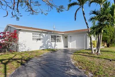 1713 Roy Drive Front Exterior
