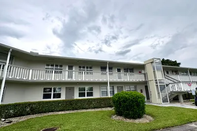 163 Somerset Crescent #H 1