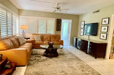 1507 S. Ocean Blvd ##4 1
