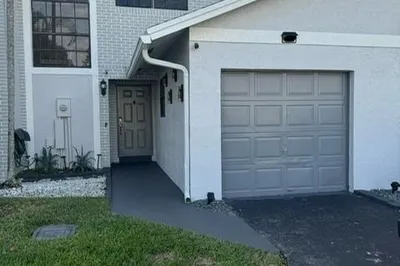 306 NW 106th Ter 1
