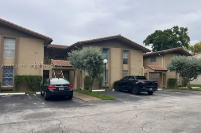 11101 Royal Palm Blvd #113 1