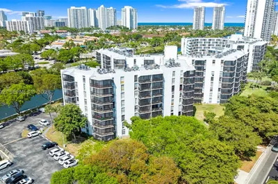 3401 N Country Club Dr #311 1