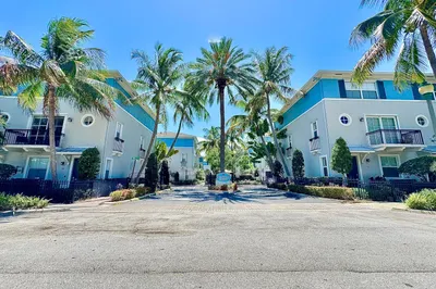 326 NW 1st Street 1