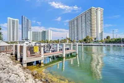 400 Kings Point Dr #1219 1