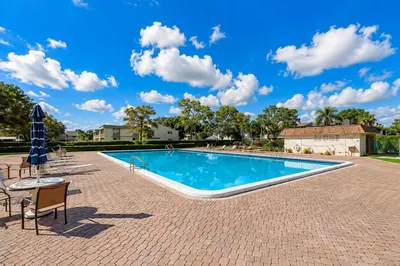 4116 NW 88TH Avenue #207 1