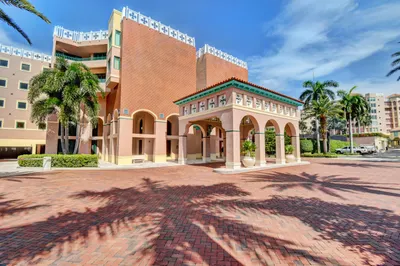 140 SE 5th Avenue #448 1