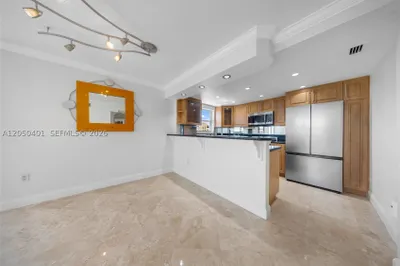 720 COLLINS AV #603 1