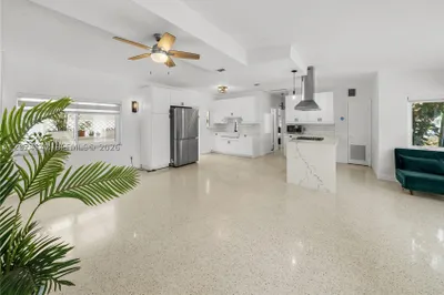 3130 SW 27th Ter 1