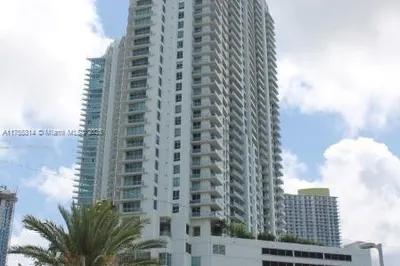 90 SW 3rd St #3207
