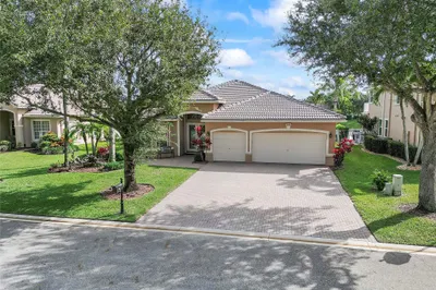 5840 NW 54th Cir 1