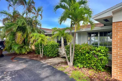 248 SE 8th Terrace 1
