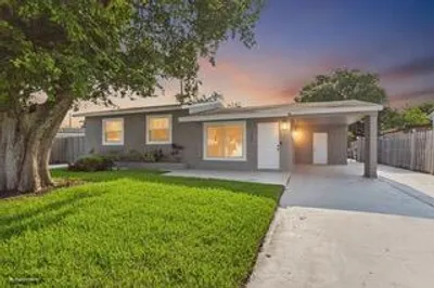 1485 SW 47th Terrace 1