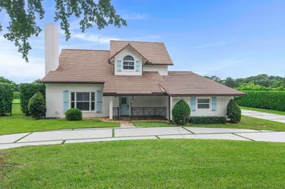 9620 NW 39th Court 1