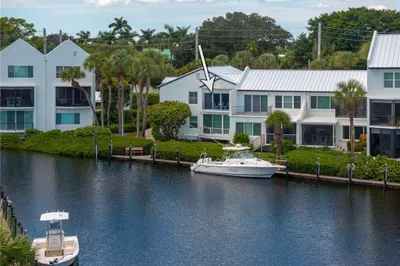 3901 SE Saint Lucie Boulevard #39 1
