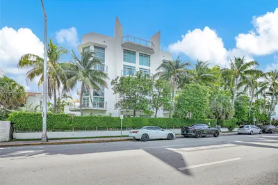 7728 Collins Ave #5 1
