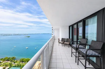 1717 N Bayshore Dr #A-3750 1