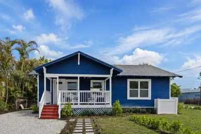 1566 NW 9th Avenue 1