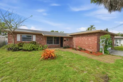 1772 NW 38th Street 1