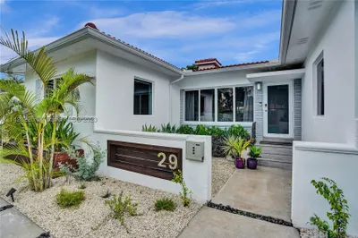 29 NW 99th St 1