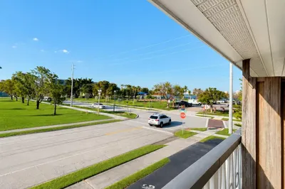 510 Lake Shore Drive #20 1