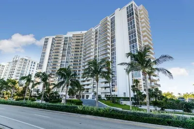 2841 N Ocean Boulevard #2010 1