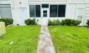 86 Markham E Photo