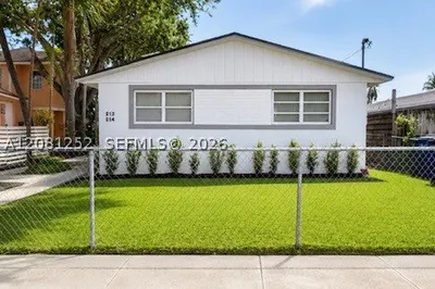 212 Northwest Blvd #214 1