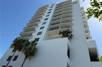2021 SW 3rd Ave #902 1
