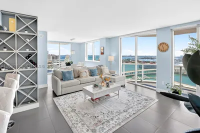 244 Biscayne Blvd #3602 1