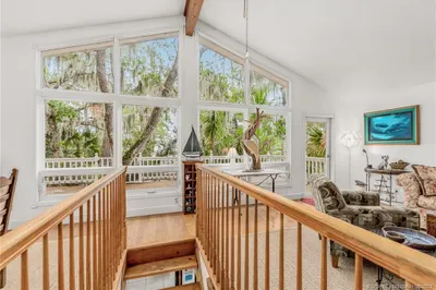 615 SW Rustic Circle 1