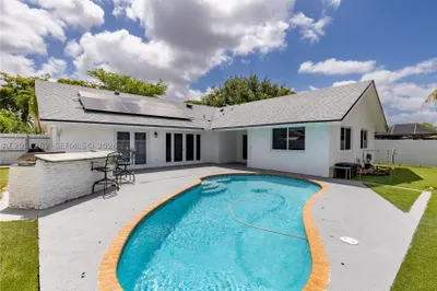 2400 NW 103rd Ave 0 1
