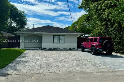8814 SW 126th Ter 1
