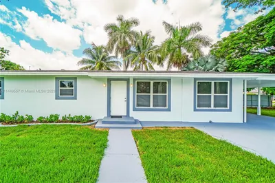 300 SW 8th Ave 1