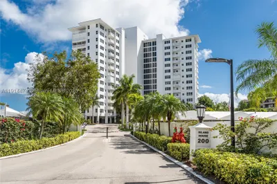 200 Ocean Lane Dr #501 1