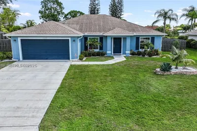 1557 SW Aledo Ln 1