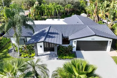 1951 SE 24 Ave 1