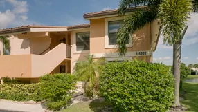 6928 Briarlake Circle #206 | Eastpointe