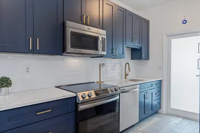 3250 NE 28TH Street #105 1