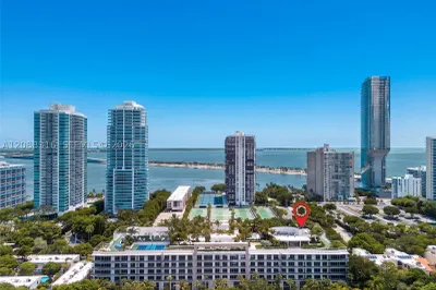2200 Brickell Avenue #315 1