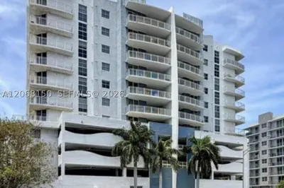 2600 SW 27th Ave #1004 1