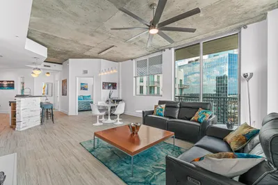 300 S AUSTRALIAN Avenue #1520 1