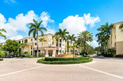 1411 RENAISSANCE Way #411 1